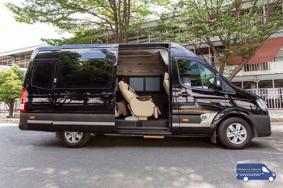 Limousine móng cái